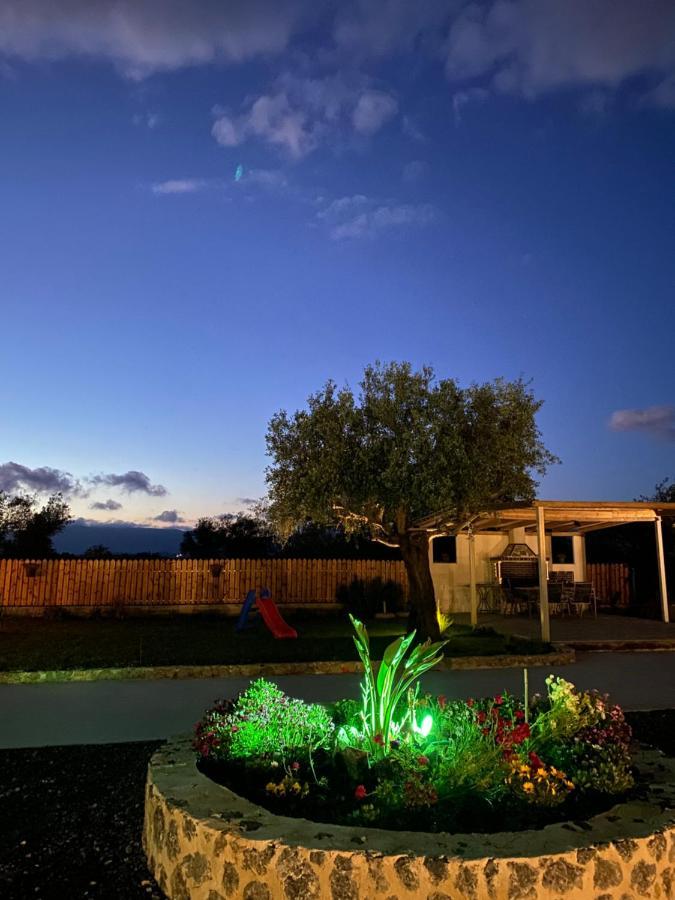 Villa Mariana Kouramaditika Exteriér fotografie